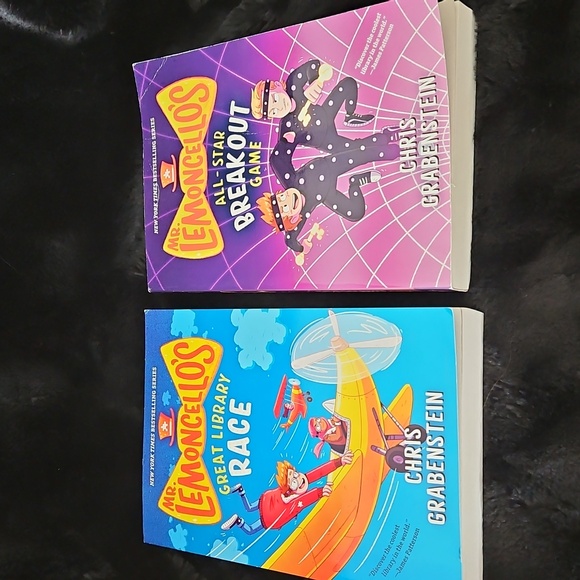 Mr. Lemoncello Box Set - Books 1-4 - Picture 6 of 8